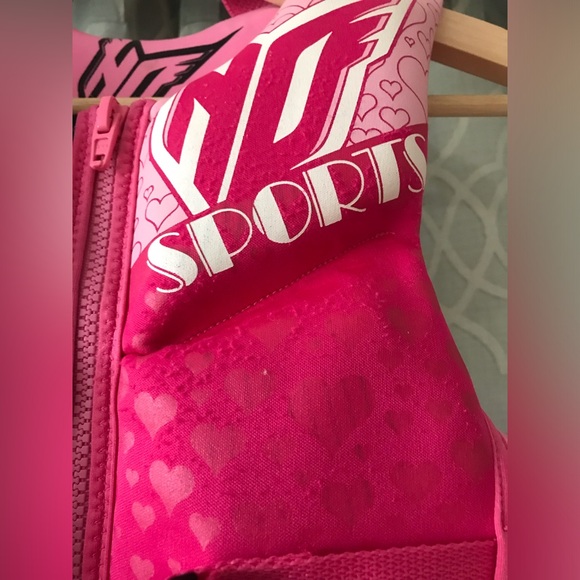 HO Sports size 30-50lbs child life jacket in pink with snaps in GUC - Picture 2 of 9